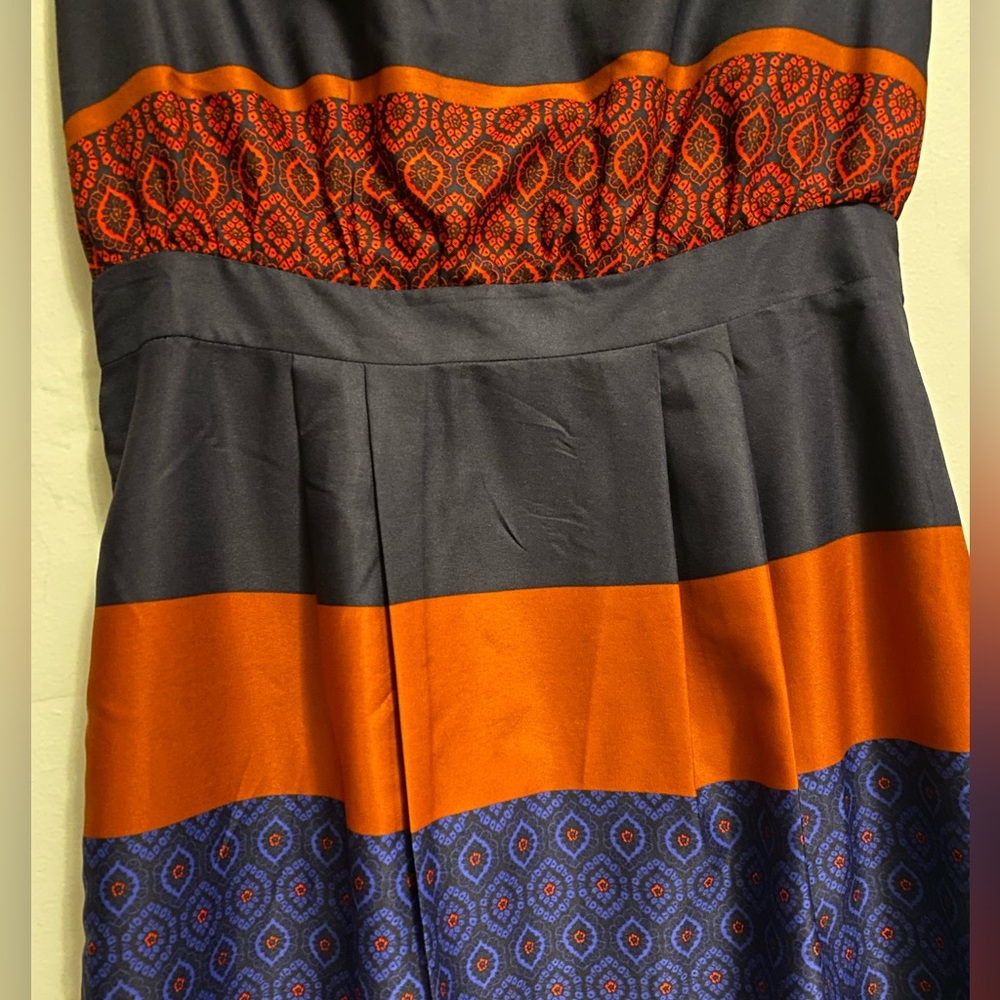 Loft Dress - Picture 2 of 4